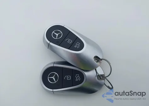 2022 Mercedes-Benz C 300 4Matic из США, поврежденный, VIN W1KAF4HB9NR041574